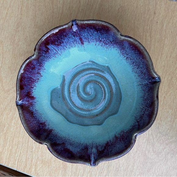 Blue Spruce Pottery 2021 Lotus Bowl In Medium/Small Size - Picture 10 of 16